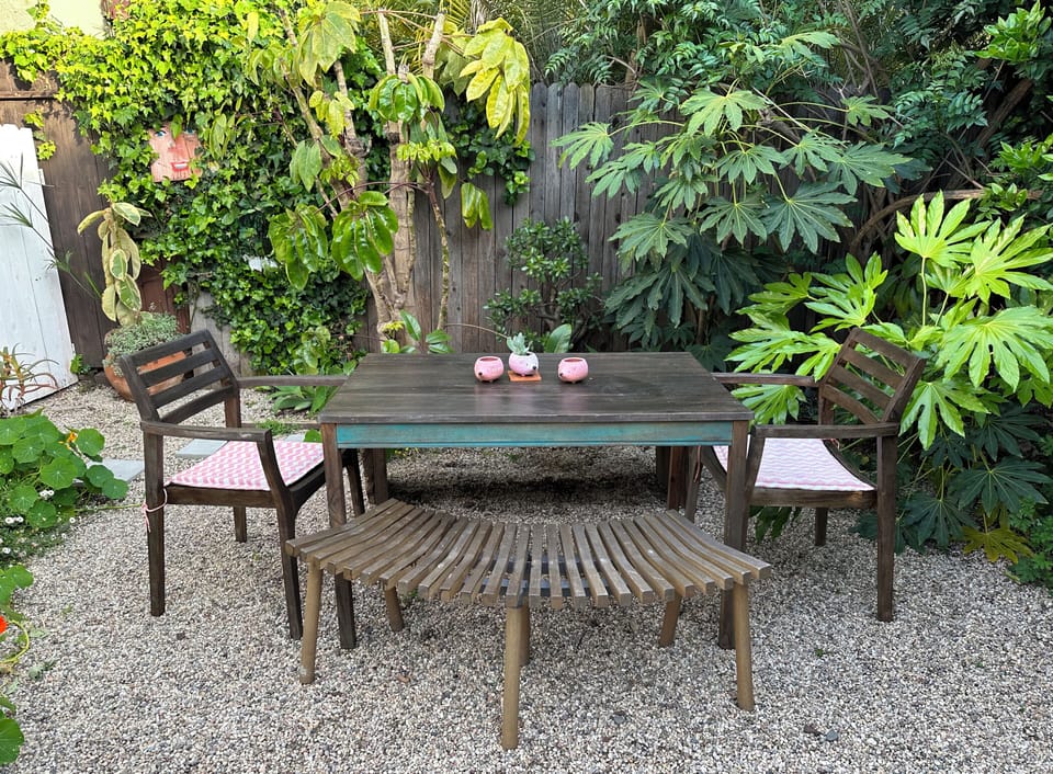 Outdoor dining