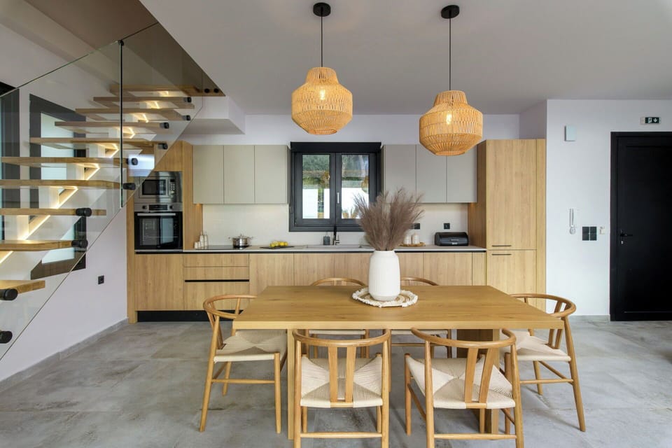 Dining Room, Kitchen