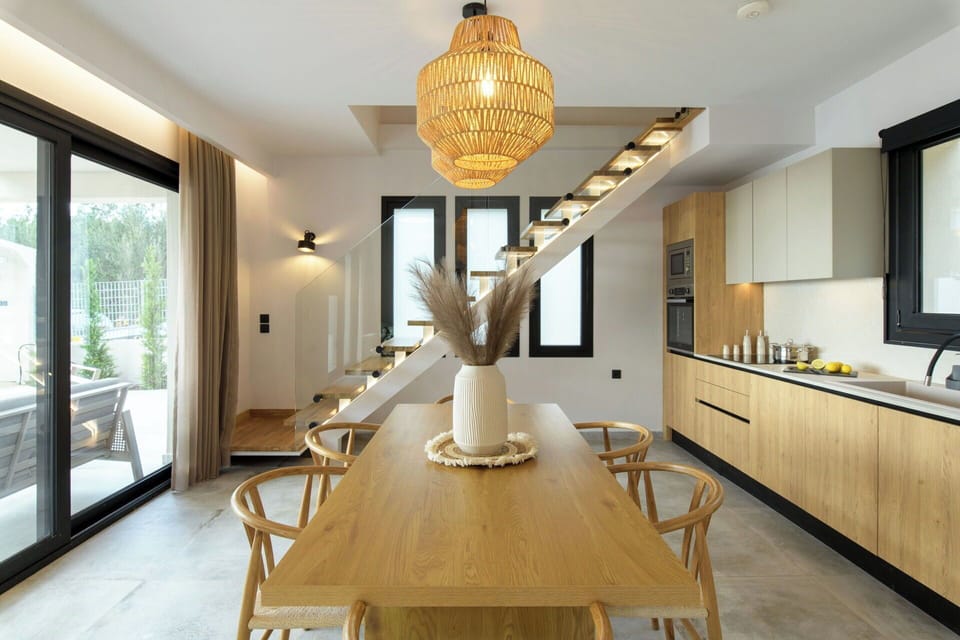 Dining Room, Kitchen