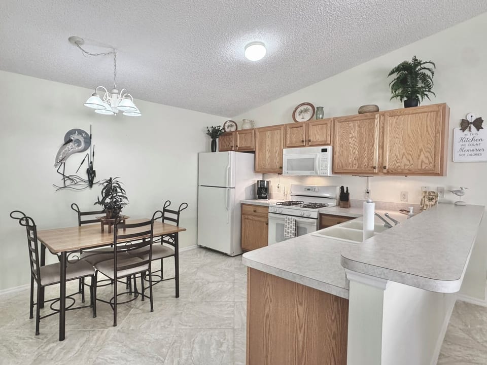 Kitchen w/ All Cooking Necessities