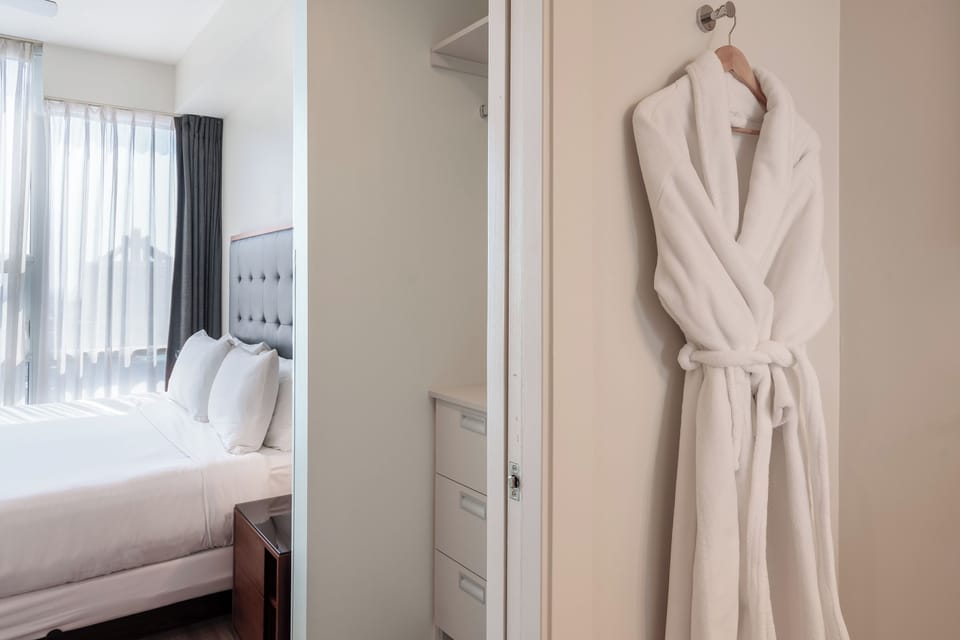 2_bedroom_level_DTLA__WEBRES_42