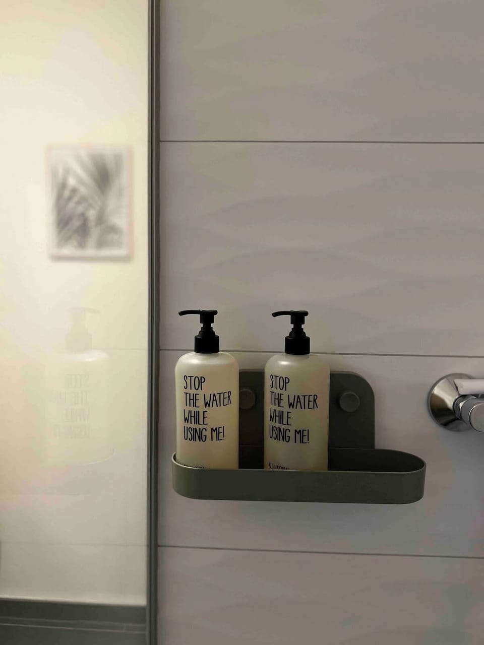 Bathroom amenities