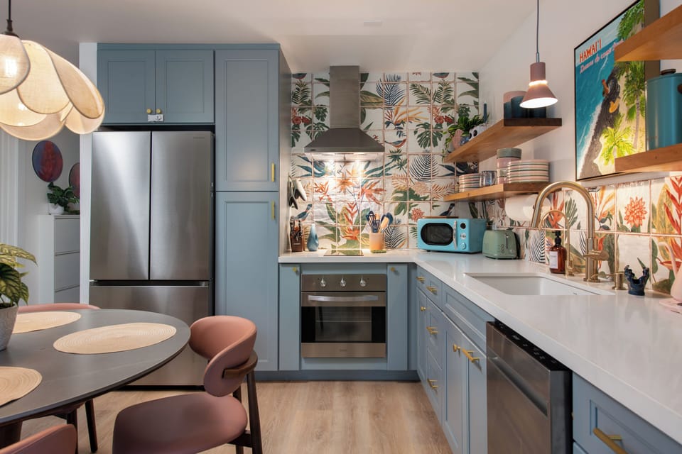 Fully equipped kitchen for simple meals or longer stays.