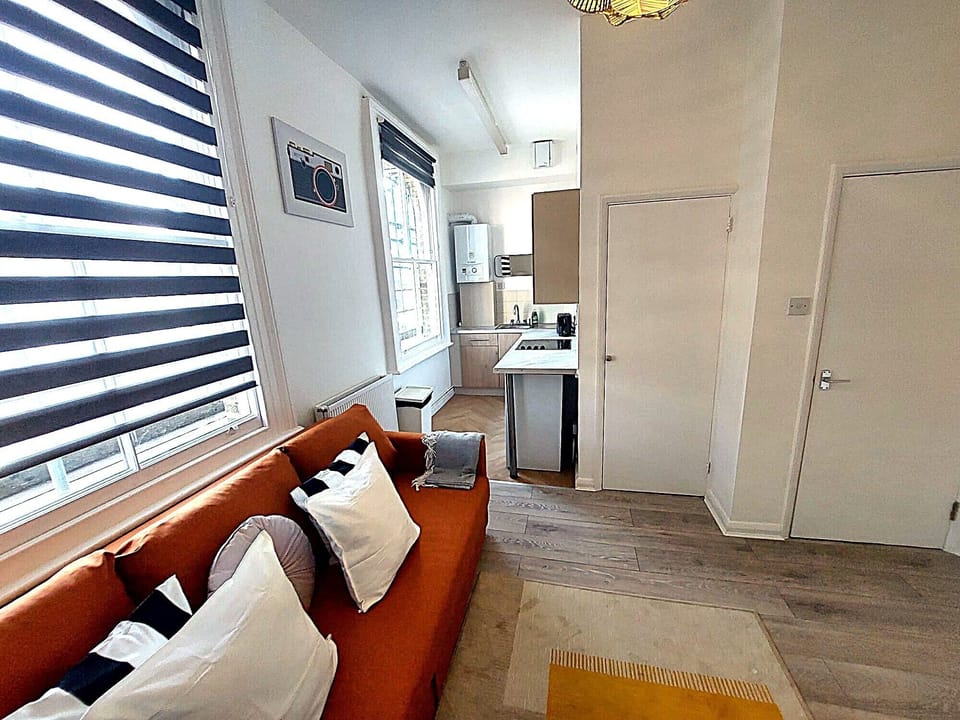 Living Room / Lounge