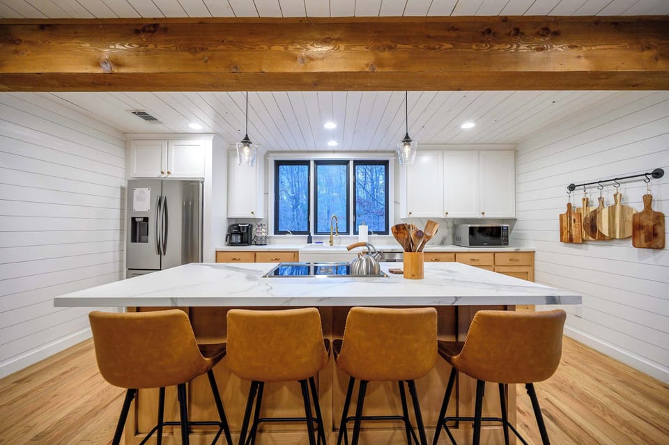 Chef’s playground unlocked! Whip up gourmet meals, midnight snacks, or just admire how effortlessly stylish your cooking space can be. Bonus: no judging if cereal counts as dinner.