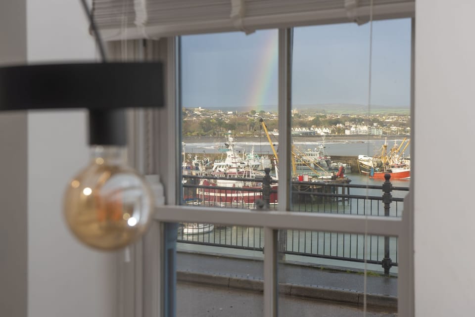 Stunning views - 80 Fore Street