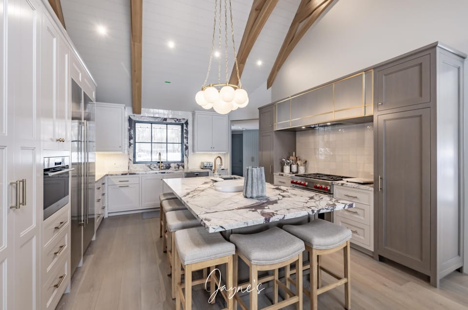 Kitchen &amp; Bar Seating