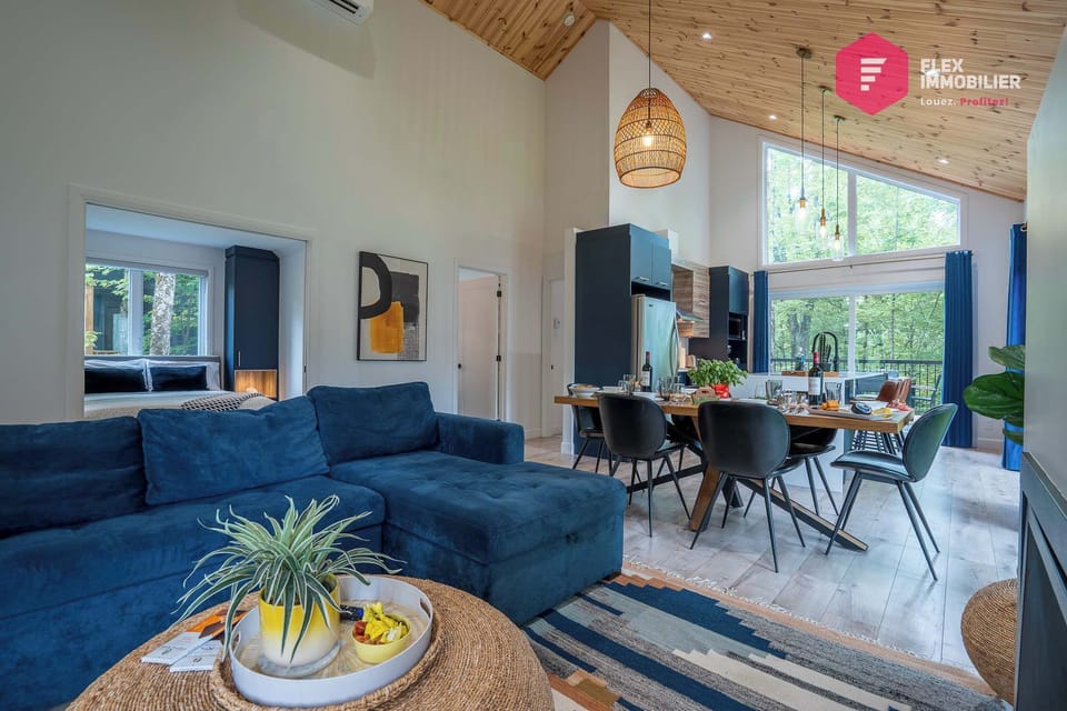 "I had an amazing time at this property! Everything was exactly as described in the listing. It's the perfect place to relax and spend time with friends. I would highly recommend it to everyone looking for a great stay." Christian Mark (Toronto)