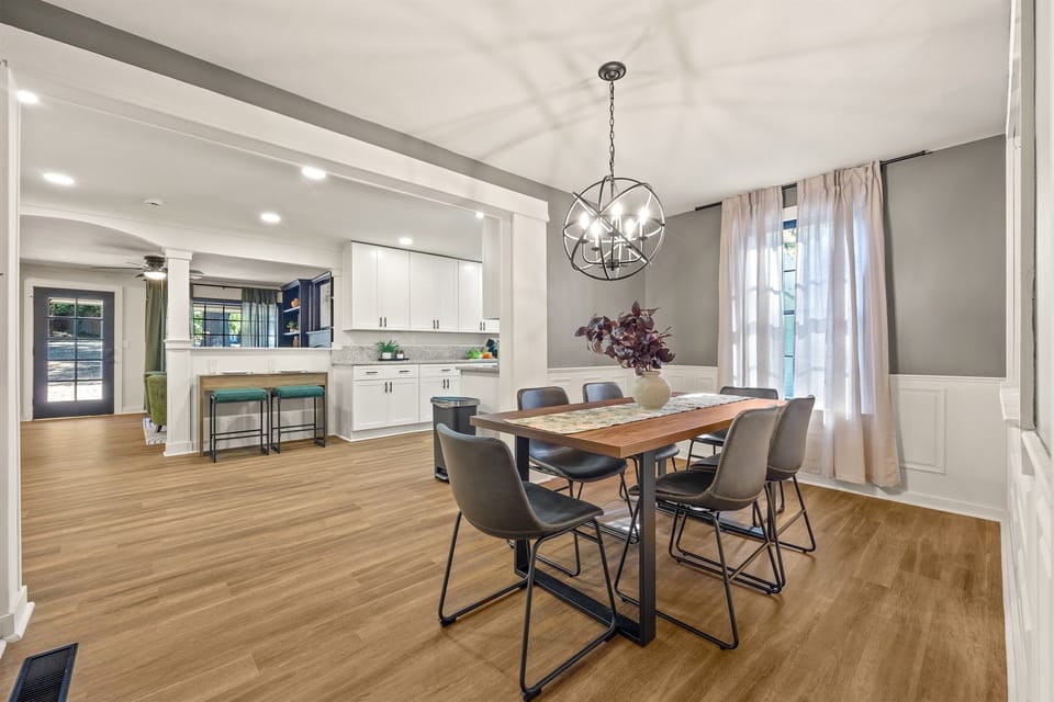 A welcoming space to gather, share meals, or catch up on work. The dining area brings everyone together — whether it’s family dinners, takeout nights, or planning the day ahead over coffee in a bright, comfortable setting.