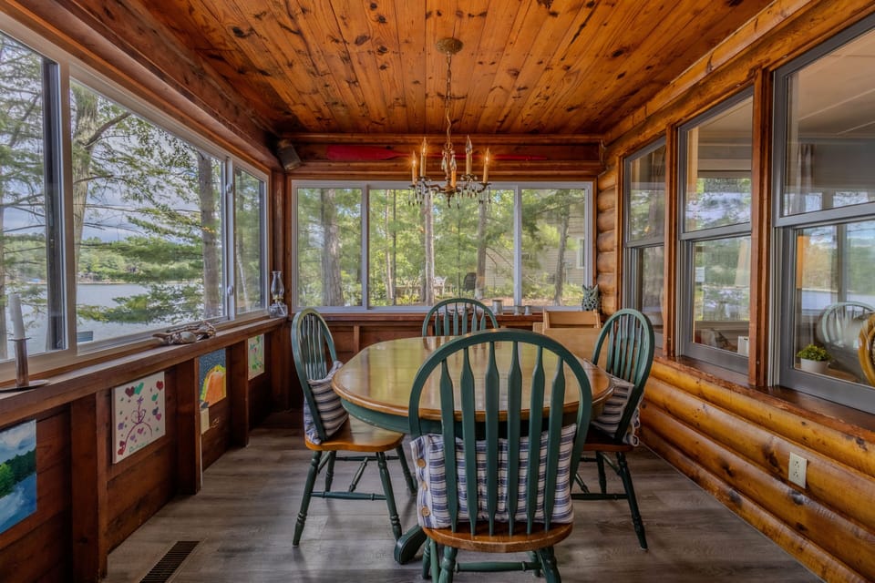 Three Seasons Room - Dining area in the three seasons room.