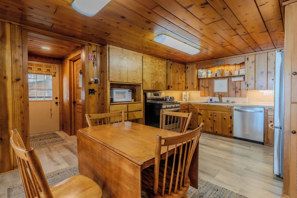 Kitchen - Full kitchen