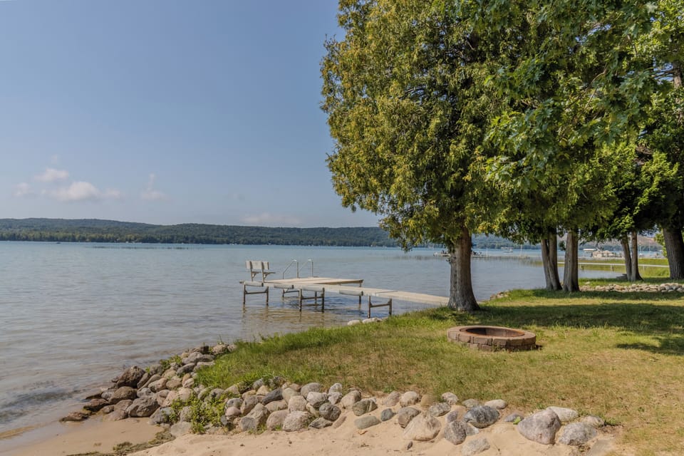 Shared Dock - There are 2 cabins on this property with separate firepits and a shared dock.