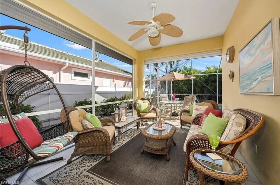 Sun Oasis In Naples Park House in Naples Park