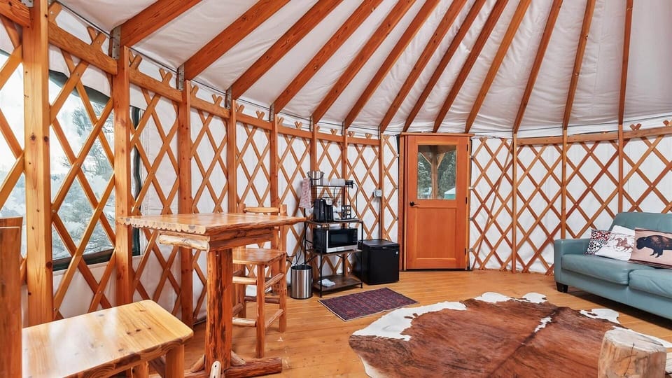 Yurt 2 Wide Ange View Game Table