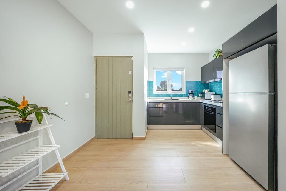 NEW 3BR3.5BA w/Prvt Pool & BBQ in Amazing Location (36083)