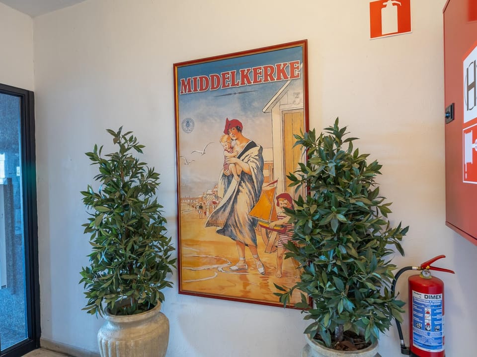 Entrance / Reception