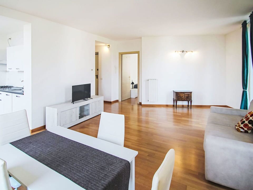 Shrub, Residential Area, Home, Estate, Garden, Lawn, Landscaping, Yard, Mansion, Villa