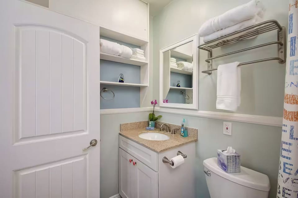 Full bathroom.