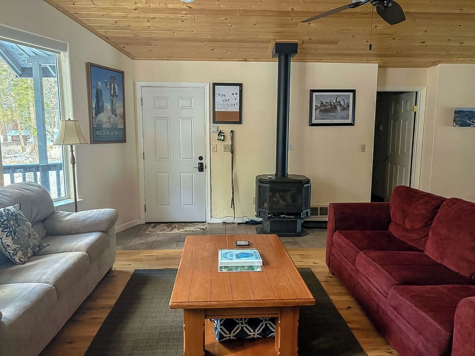 Glacier lake- please note this home is currently winterized we will updates photos in the spring!