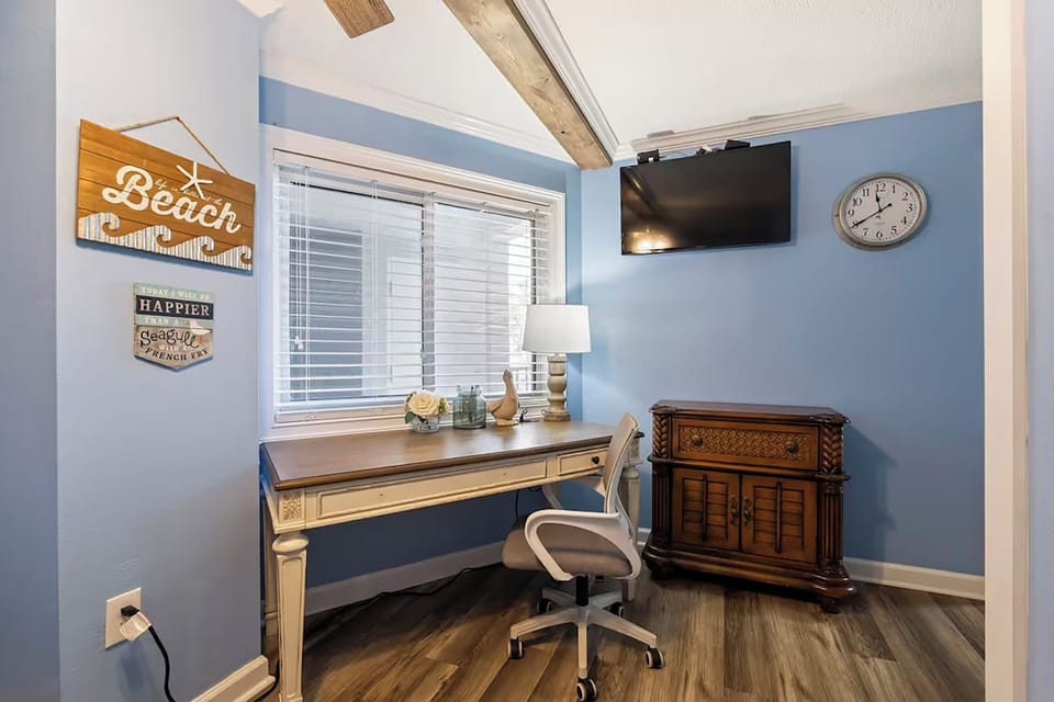 Guest bedroom