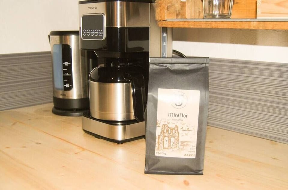 Bereitet Euch einen Kaffee an der Kaffeestation