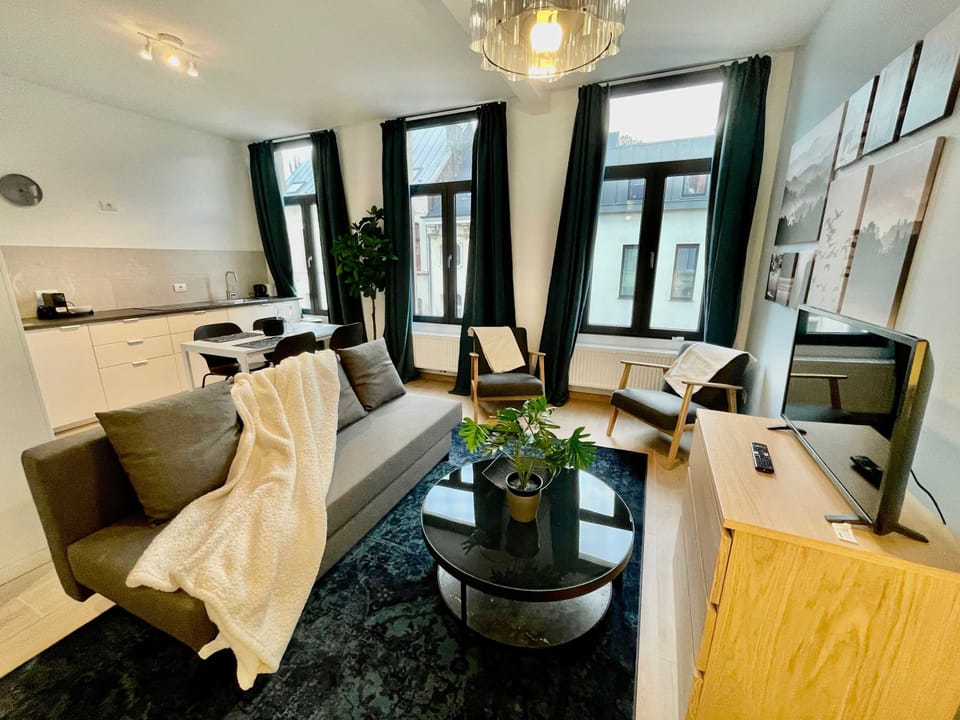Living room
