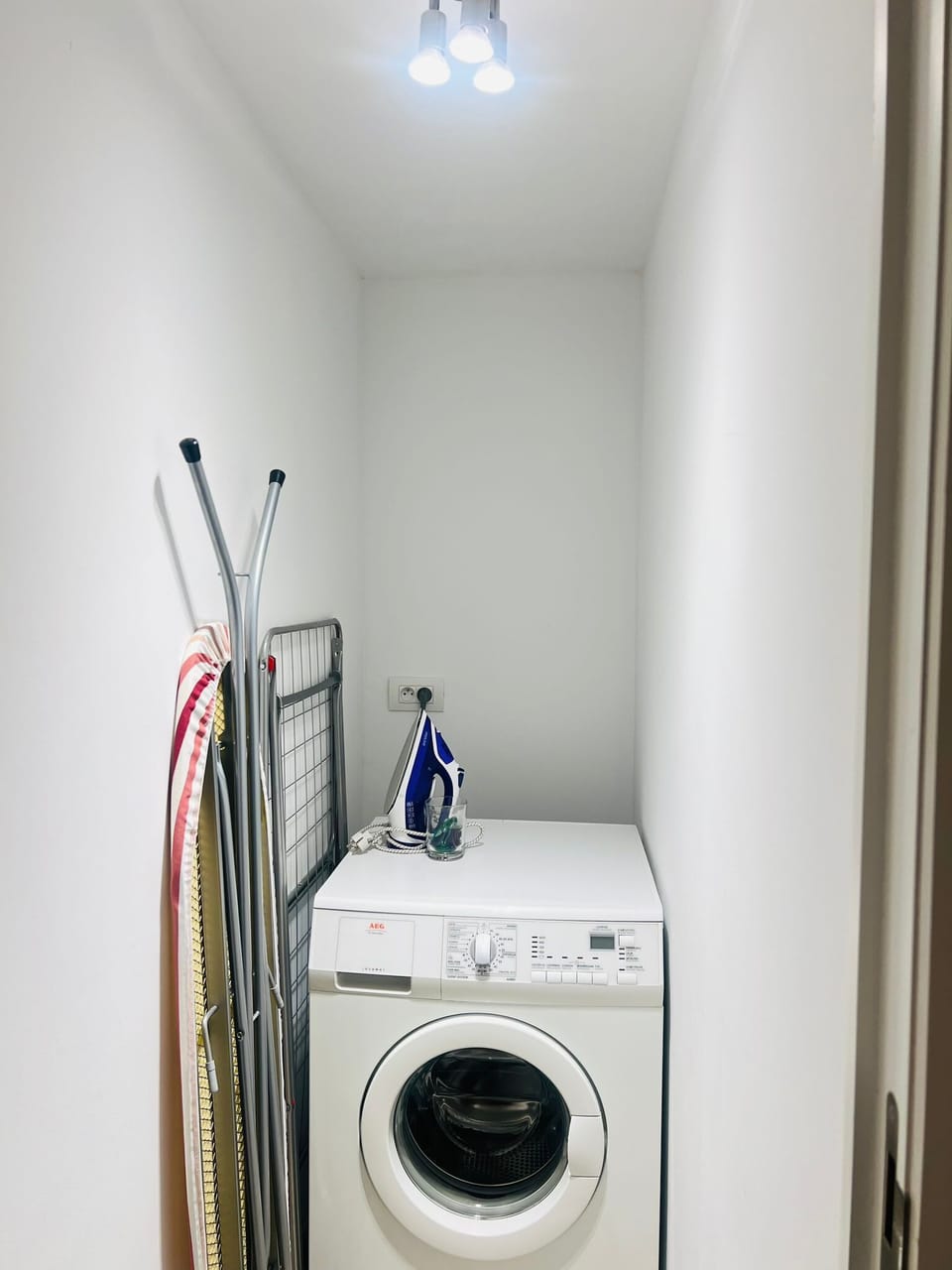 STUDIO UNIT