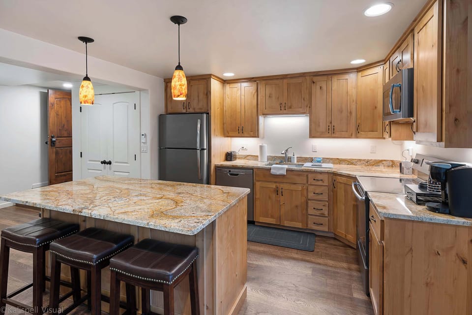 Fully equipped kitchen, perfect for preparing home-cooked meals