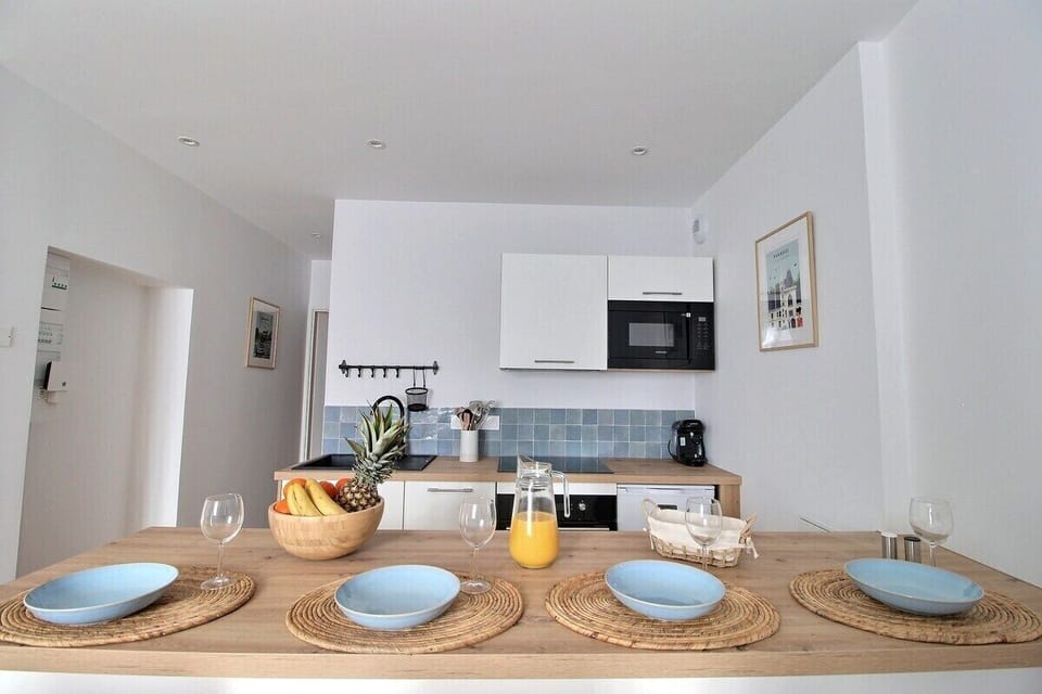 "Le Logis Saint-Ursin"  Kitchen