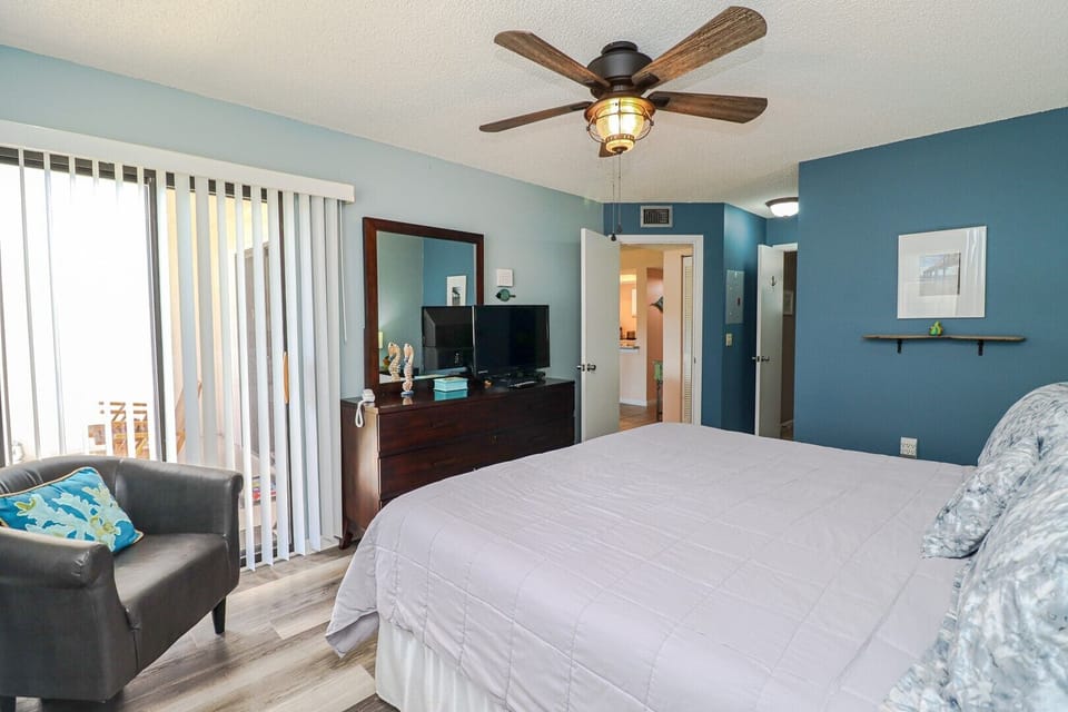 St. Augustine Beach Rentals Master Bedroom