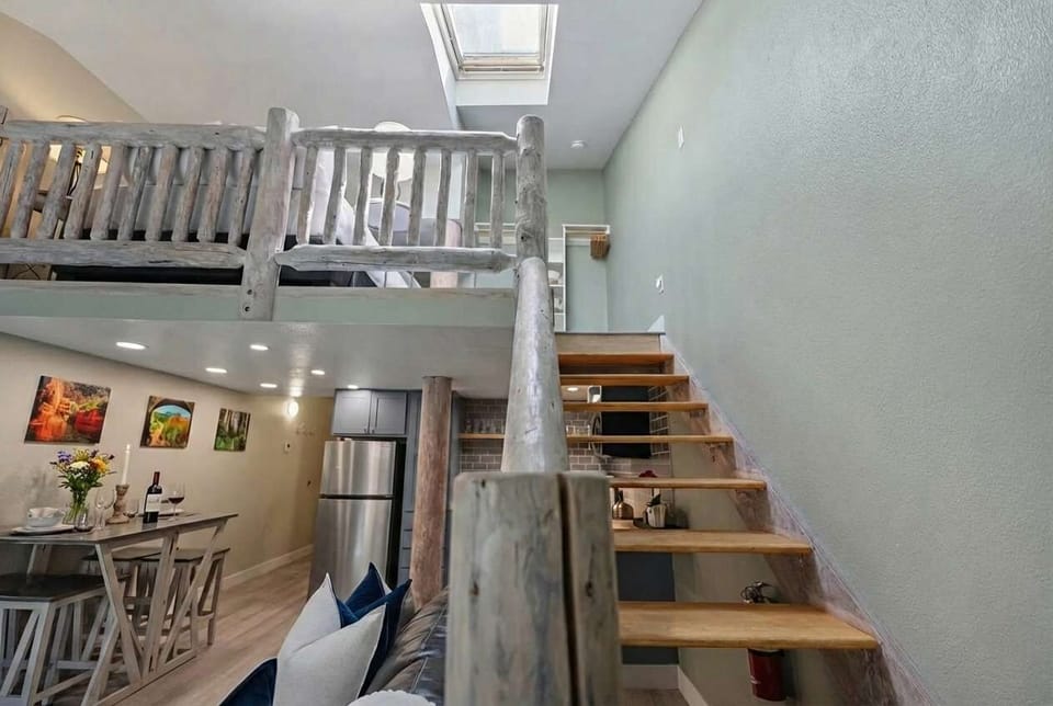 Stairs to loft bedroom