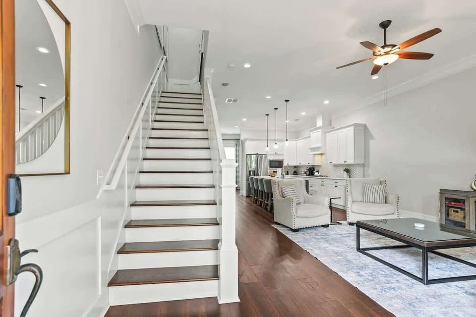 The open floor plan gives our guests a feeling of home with a dinning area to enjoy!
