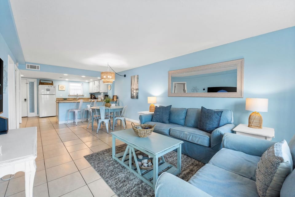 Living Area – Sleeper Sofa - Ground Floor - Cable & Smart TV