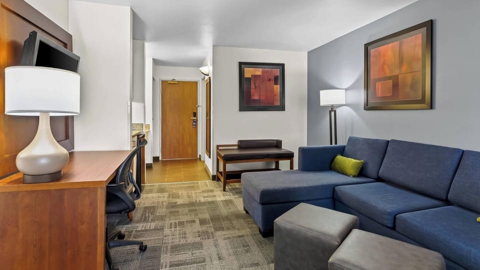 Kick back on the sectional for movies and conversation.