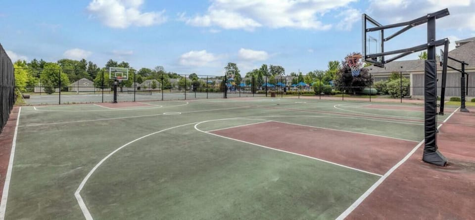 Sport court