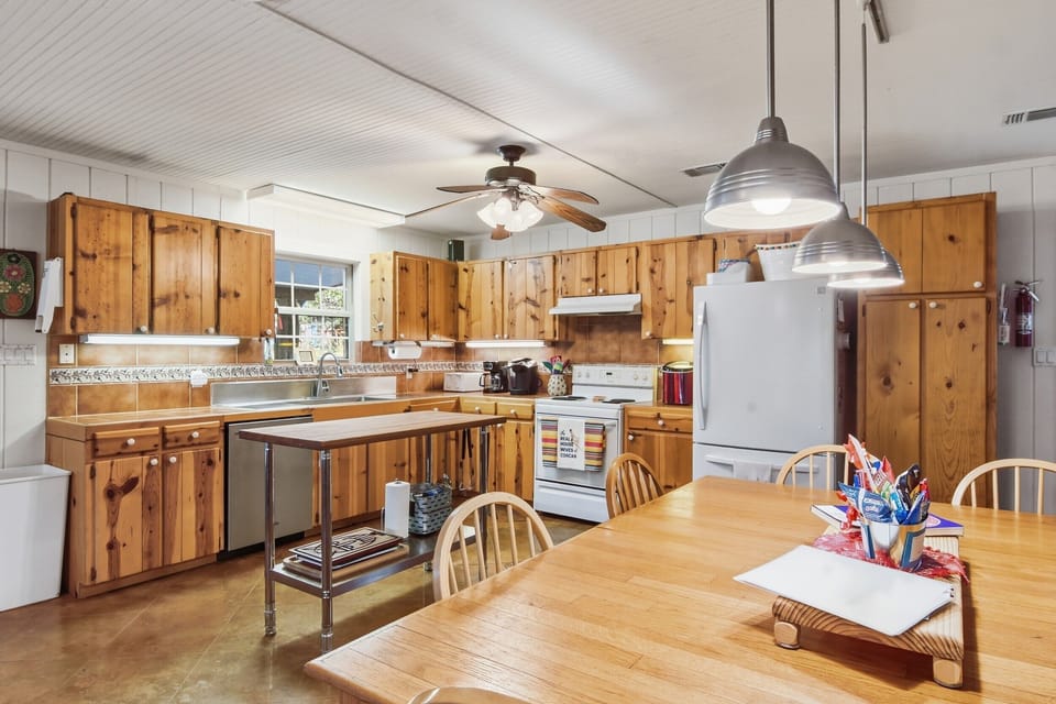 Fully stocked Kitchen with everything you may need!