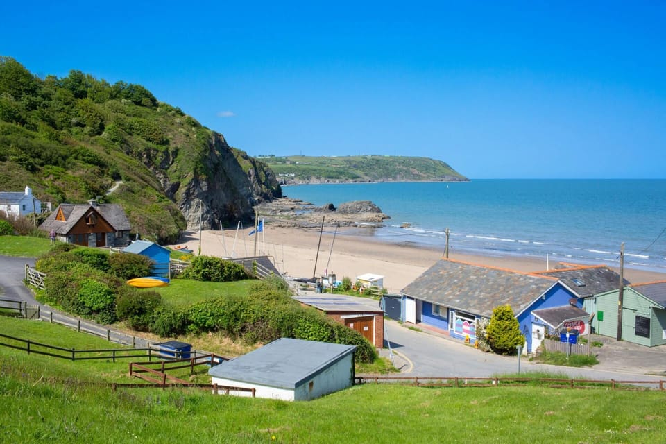 Tresaith beach