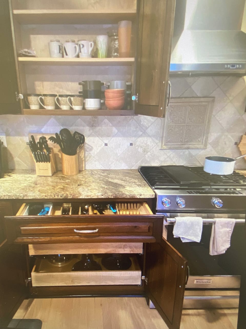 Private kitchen