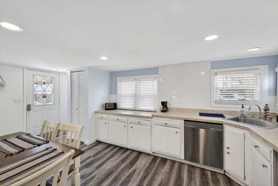 Gather the whole crew. Spacious seating for big breakfasts and late-night board games.