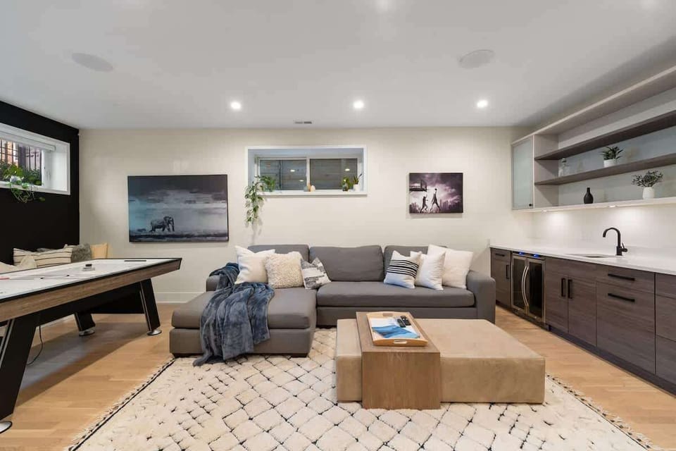 Spacious lounge blends cozy seating w/ a game table, creating a great hangout for groups.