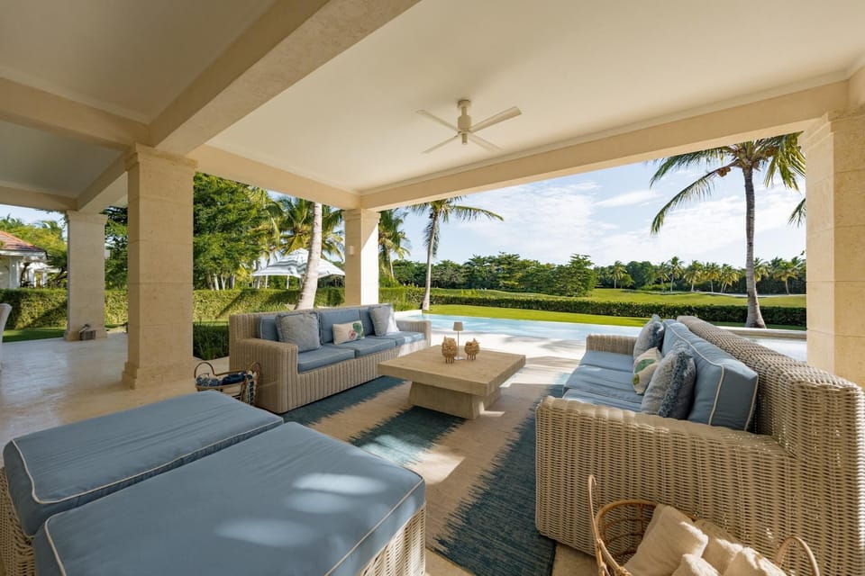 Arrecife 39 - Spacious 5BR villa near beach & golf (7984)
