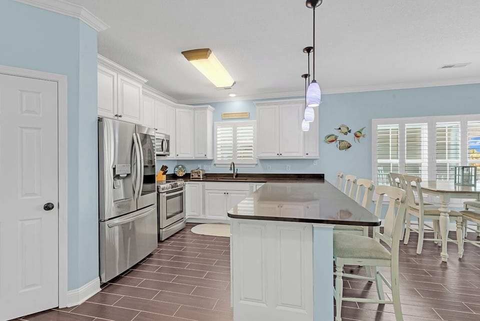 Fully equipped kitchen