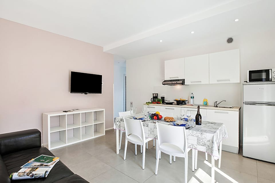 Living and dining room