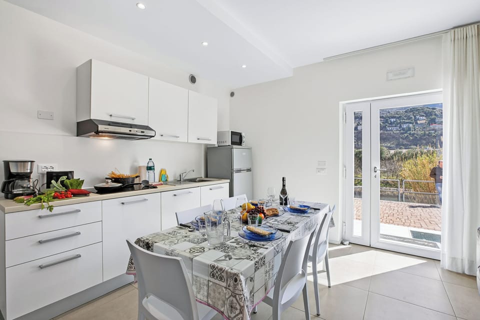 Kitchen and dining area