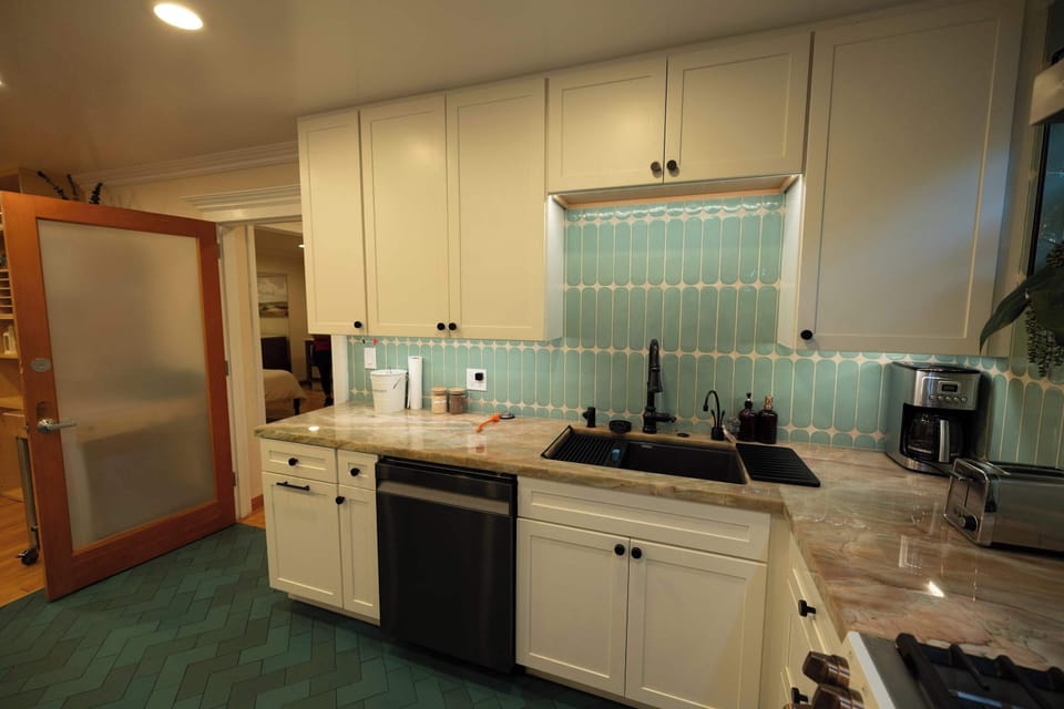 Fully equipped with everything you need, from cookware to small appliances for a comfortable stay