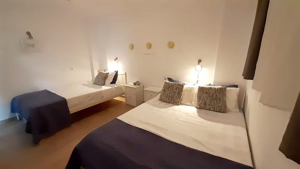 Triple bedroom in the Apartment.