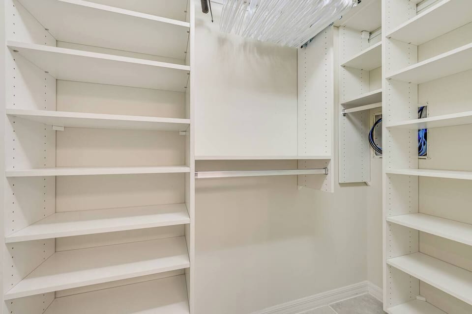 Walk in closet