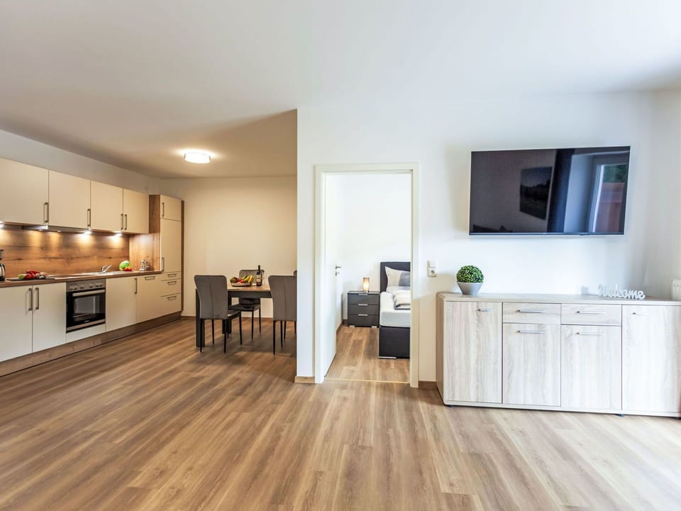 Interior Design, Wood, Ceiling, Flooring, Floor, Wood Flooring, Room, Furniture, Apartment, Laminate Flooring