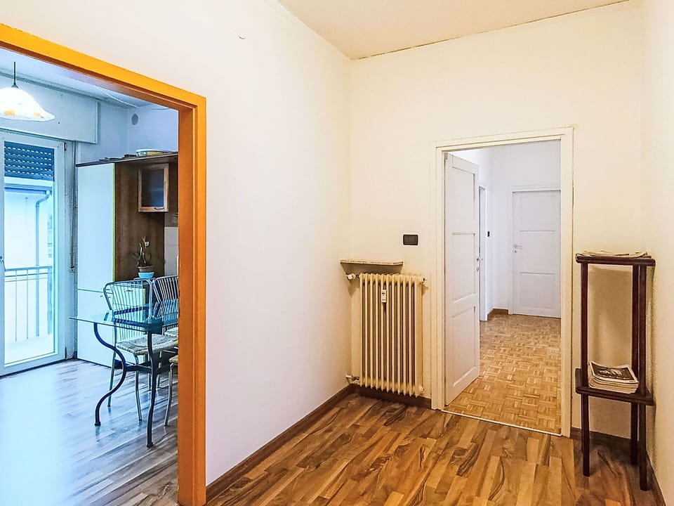 Shrub, Residential Area, Home, Estate, Garden, Lawn, Landscaping, Yard, Mansion, Villa