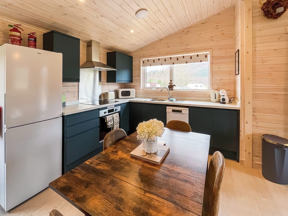 Open plan living space | The Byre - Invernahavon, Invernahavon, near Newtonmore